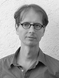 Portraitfoto Fabian Scheidler